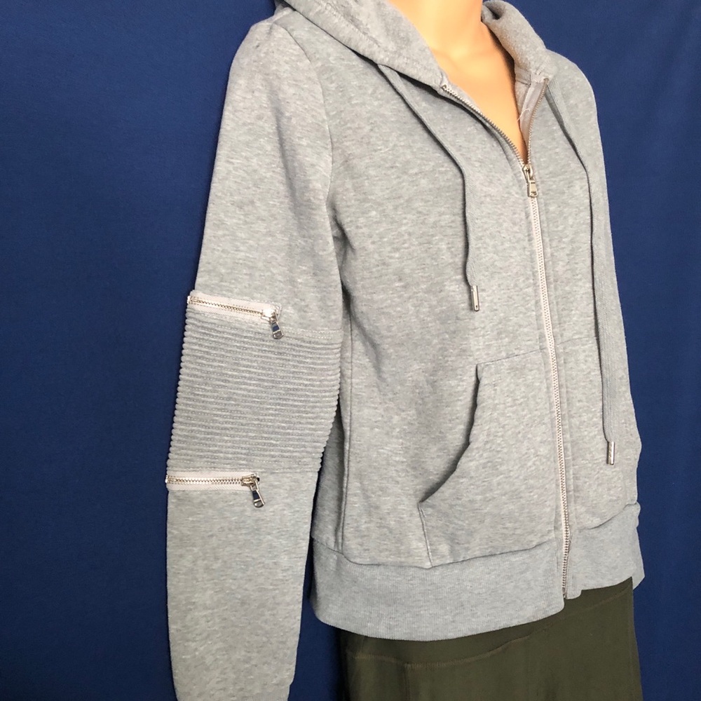 Stylish Gray Unisex Hoodie with Zipper Accents